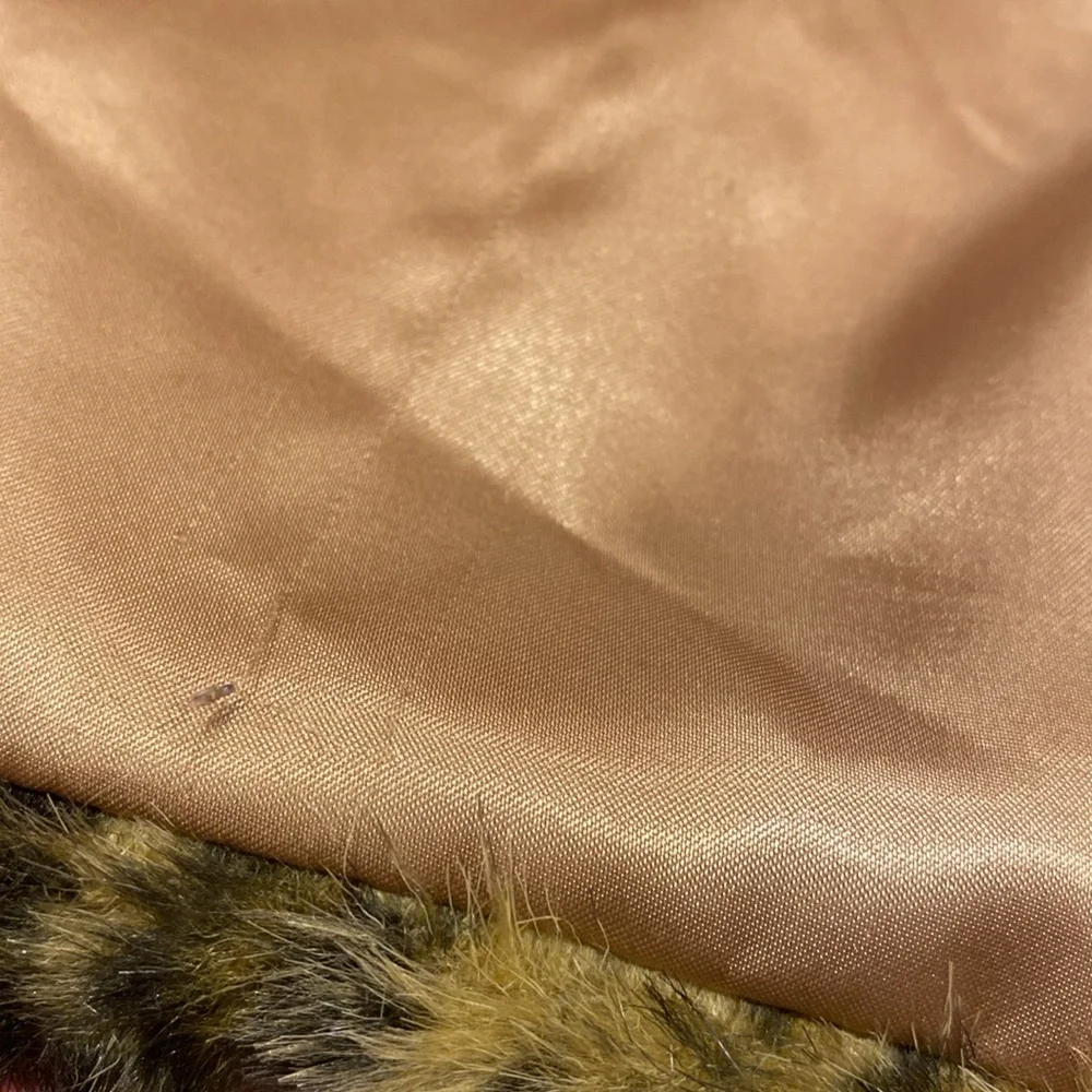 OshKosh B’Gosh Animal Print Faux Fur Girls Coat 8 Button Hood